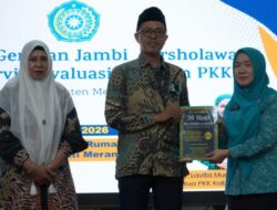 Hesti Haris Sosialisasikan Gerakan Jambi Bersholawat di Merangin