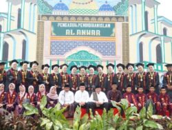 Gubernur Al Haris Doakan Santri Ponpes Al-Anwar Jadi Generasi Berakhlak Mulia dan Berprestasi