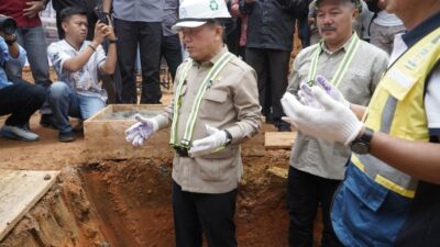 Gubernur Al Haris Letakkan Batu Pertama Pembangunan RSUD Bukit Tengah di Kerinci