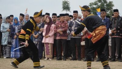 Gubernur Al Haris Harap Kenduri Sko Jadi Pemersatu dan Dorong Perbaikan Sarana Desa