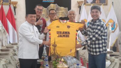 Dijadwalkan Buka Turnamen Urawa Cup VI di Stadion Swarna Bhumi, Gubernur Al Haris Siap Berlaga Lawan Tim Urawa