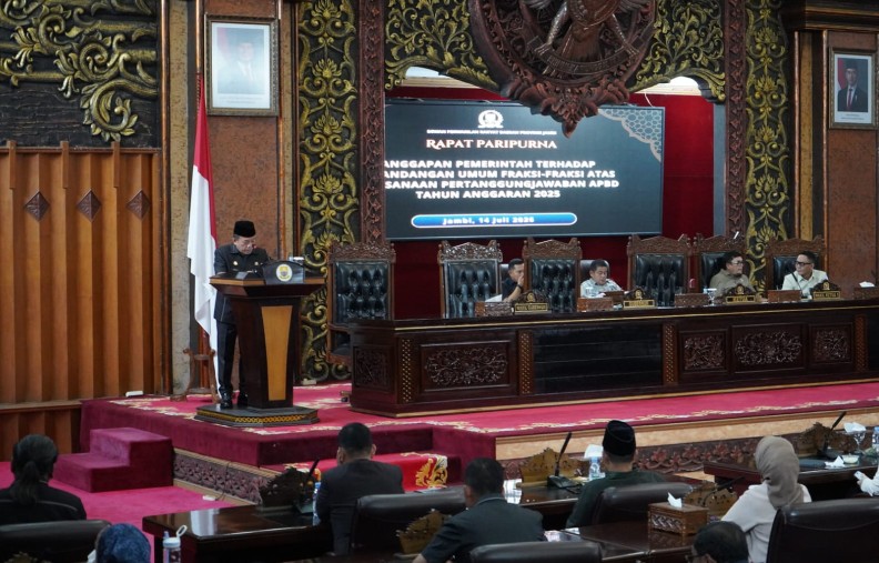 Gubernur Al Haris Jawab Pandangan Umum Fraksi DPRD: Komitmen Perkuat Tata Kelola dan Kesejahteraan Masyarakat