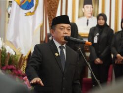 Gubernur Al Haris Lantik Lima Pejabat Pimpinan Tinggi Pratama, Tekankan Penguatan Kinerja, Kekompakan Tim, dan Integritas