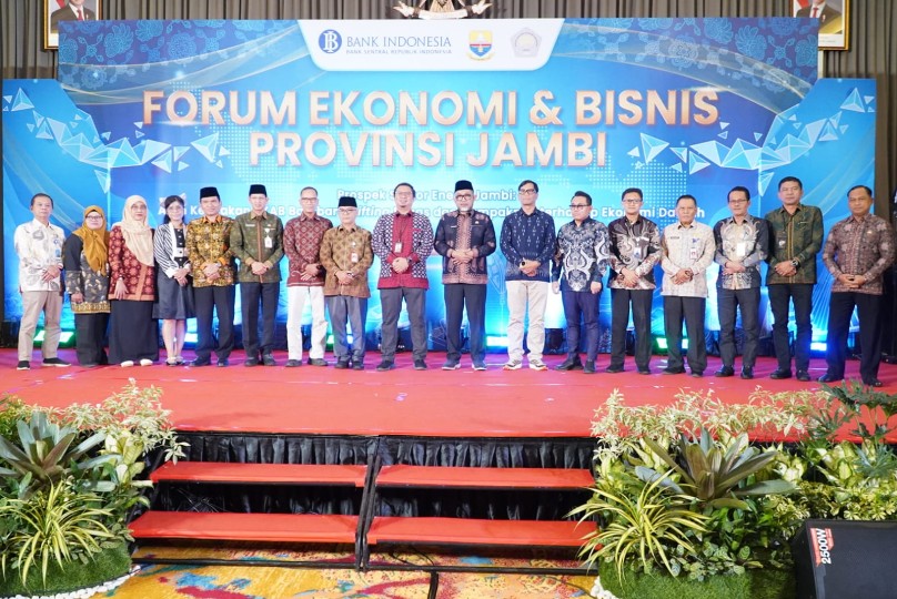 Hadiri Forum Ekonomi Bisnis, Sekda Sudirman Tekankan Tata Kelola Migas dengan Memperhatikan Aspek Lingkungan
