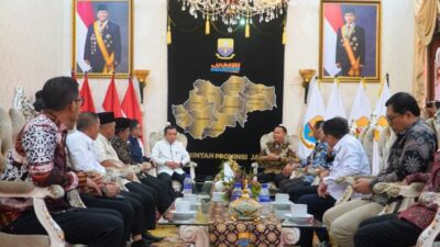 Gubernur Al Haris Terima Audiensi Komisaris Utama PT Jasa Raharja