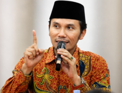 Edi Purwanto Turun Langsung Cek Tebing Sungai Batanghari, Keselamatan Warga Jadi Prioritas
