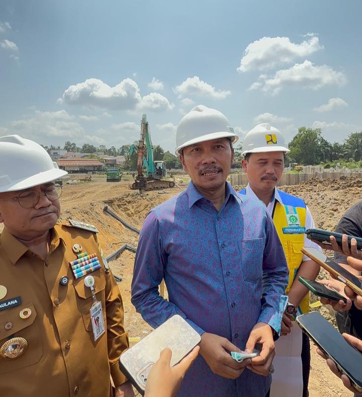 Anggota DPR RI Dapil Jambi, Edi Purwanto optimistis persoalan banjir di Kota Jambi dapat dituntaskan secara bertahap dalam lima tahun ke depan.