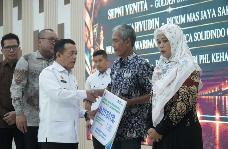 Gubernur Al Haris: Pemprov Jambi Perkuat Perlindungan Jamsostek bagi Pekerja Rentan
